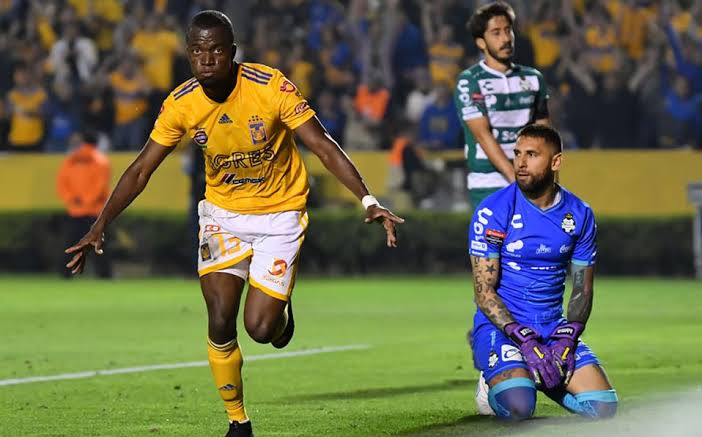 Tigres descuartiza a Santos 4-0