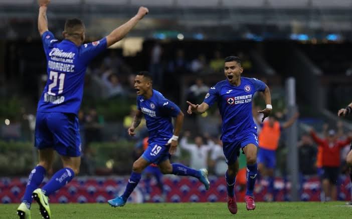 Cruz Azul se reencuentra con triunfo en goleada 5-2 al América