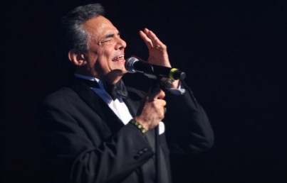 José Joel hace tregua con Sara por el homenaje a José José