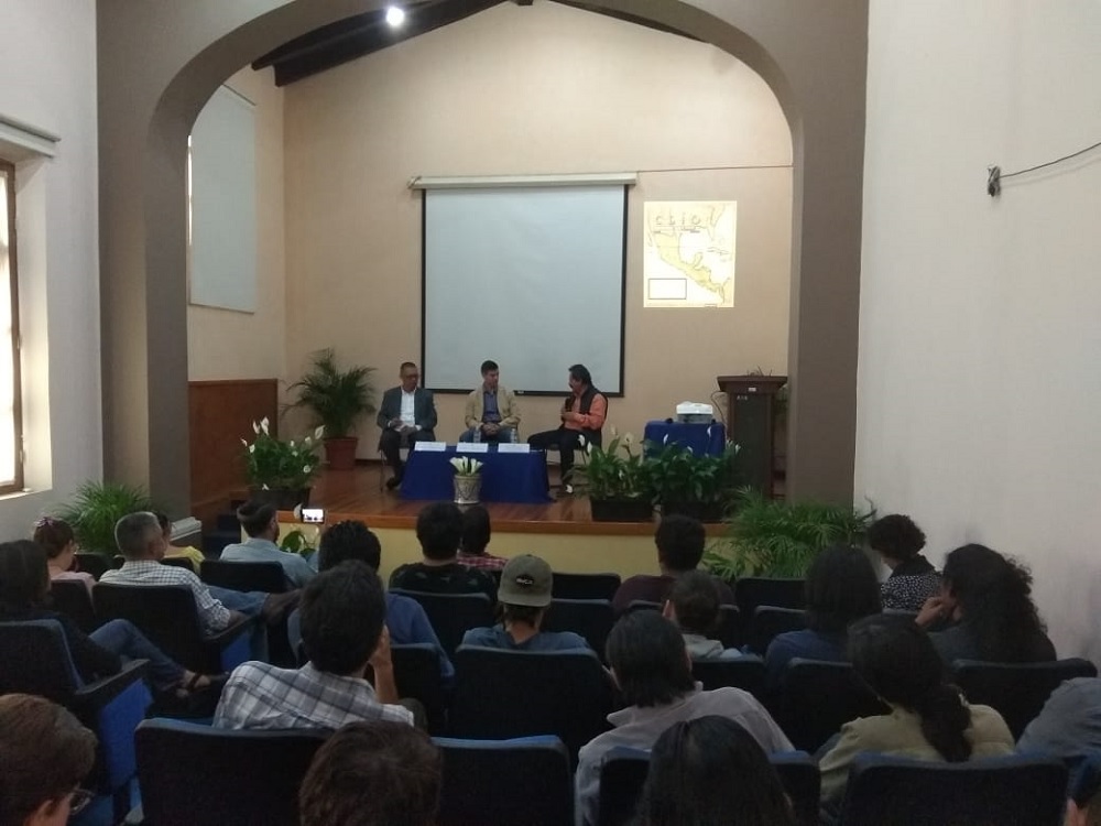 Presentan edición especial de la Arqueología de Superficie de la Costa del Golfo