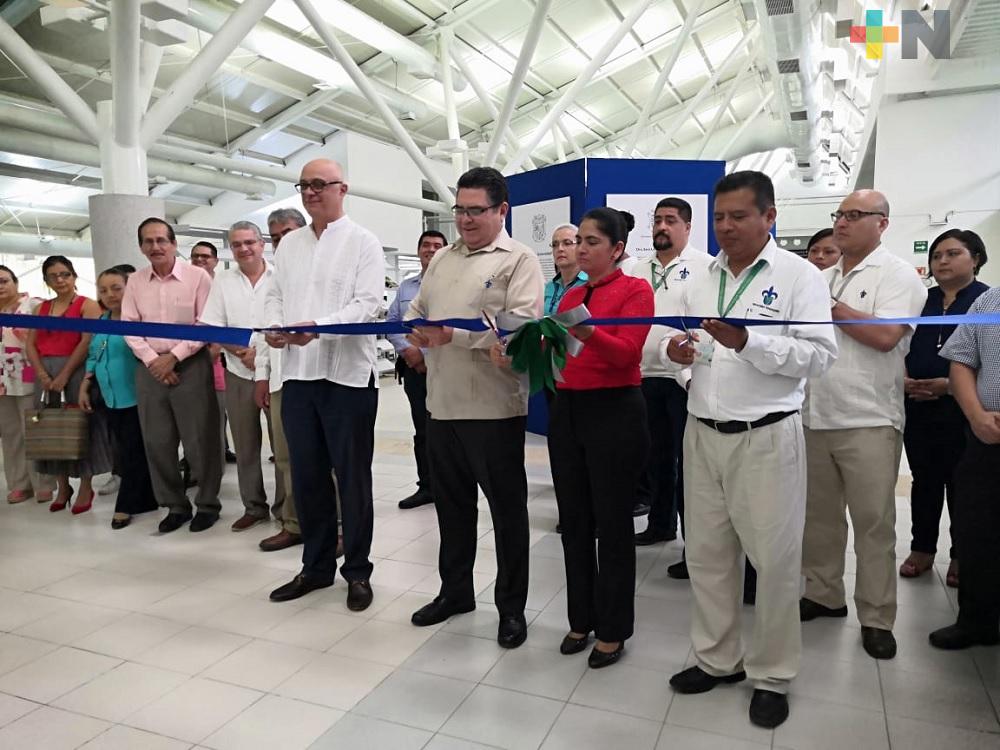 UV campus Coatzacoalcos inaugura exposición ¡Al fin la Universidad!