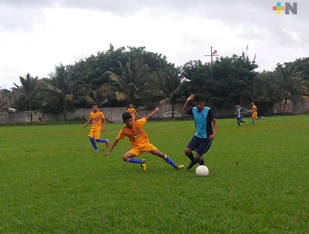 Nanchital triunfó en Torneo Interprepas