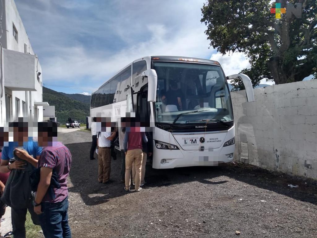 Auxilia Seguridad Pública a 98 migrantes, en Nogales