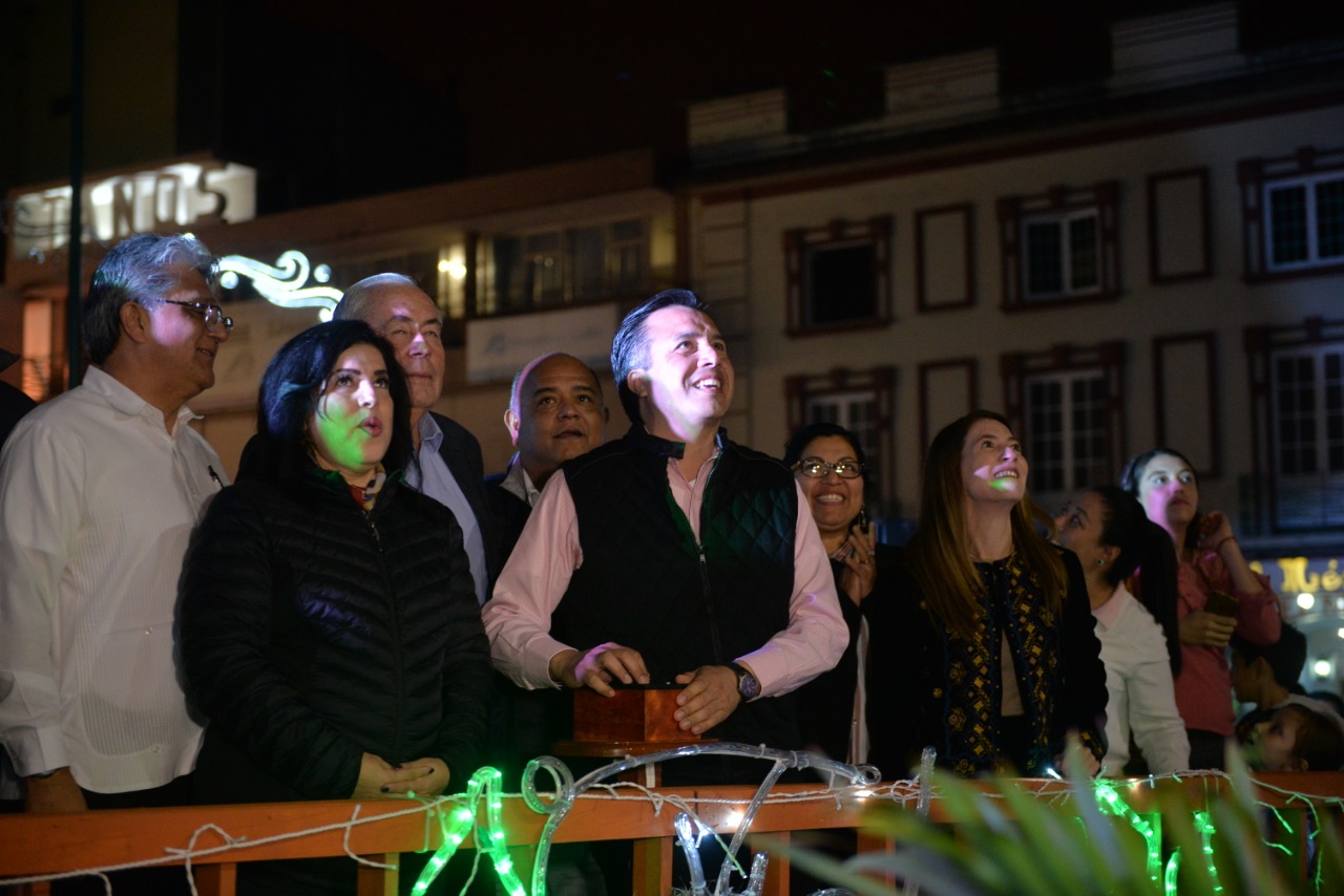 Arranca con éxito el Festival Orgullo Navideño en Xalapa