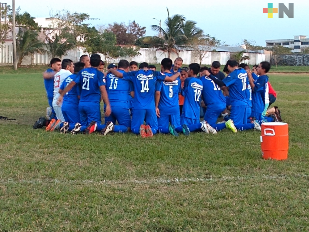 Istmo Americano ganó Copa Revolución de futbol