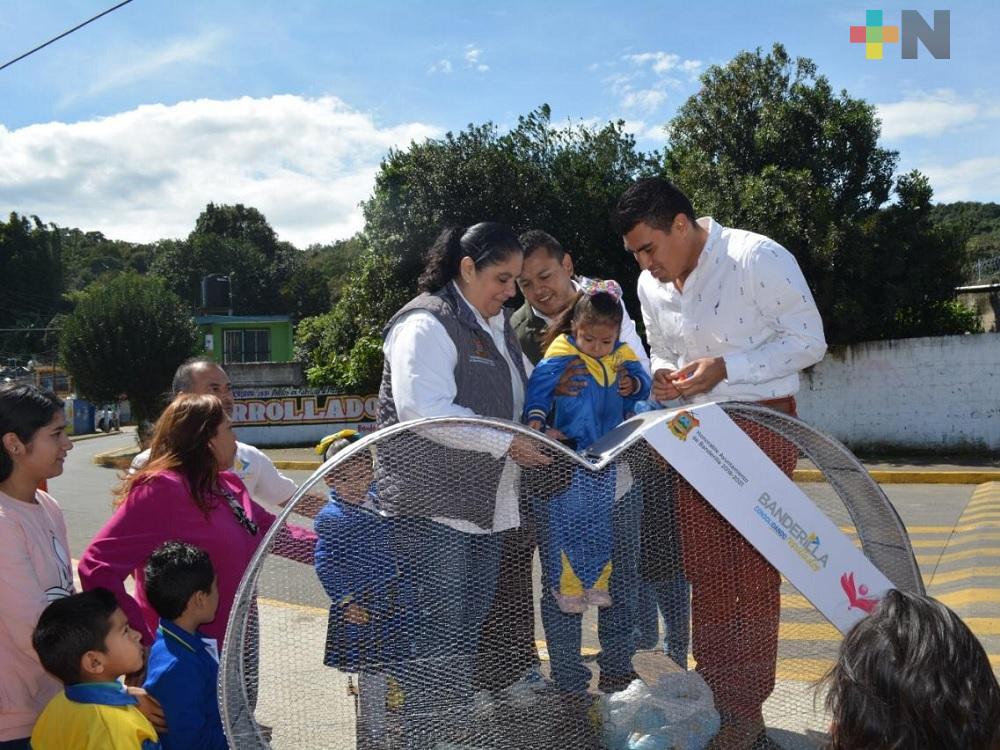 En Banderilla colocan receptáculo “Corazón de vida” para recolectar tapa roscas y apoyar a personas con cáncer