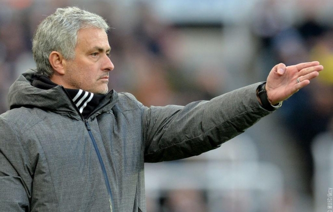 José Mourinho es nuevo director técnico del Tottenham
