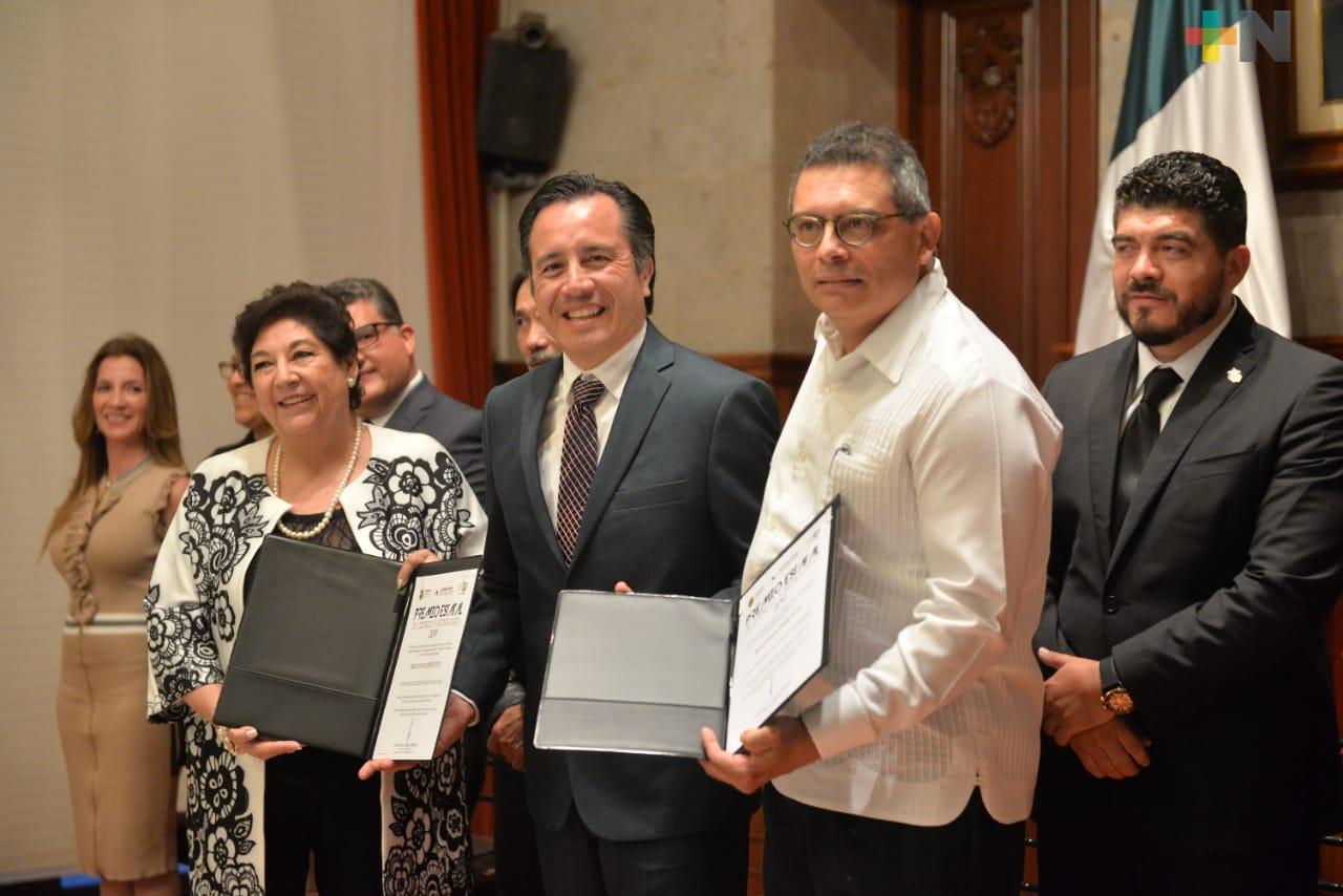 Tras nueve años, entrega gobernador Cuitláhuac García el Premio Estatal de Ciencia y Tecnología 2019
