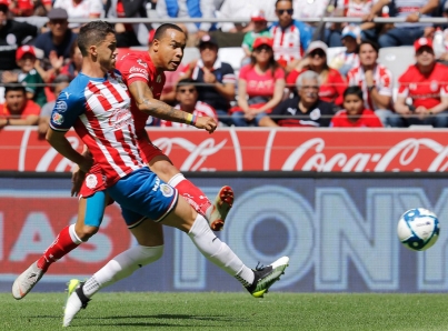 Ya sin opciones de Liguilla, Guadalajara remonta y vence 3-1 a Toluca