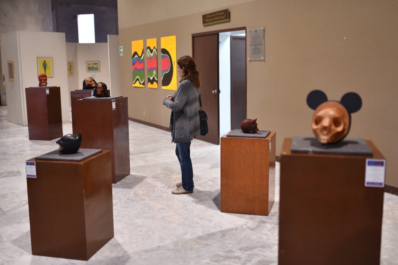 Continúa exposición escultórica “Pop-Tlán espíritu del tiempo” de Farfán Acosta
