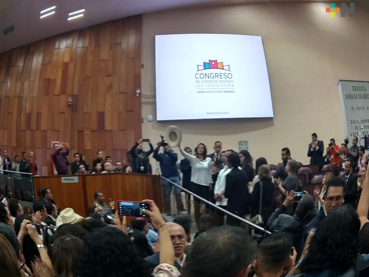Congreso de Veracruz rinde homenaje póstumo a Juan Carlos Molina