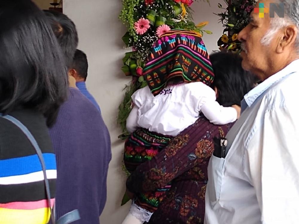 Cada 12 de diciembre, una tradición vestir a niñas y niños de «inditos Cada 12 de diciembre, una tradición vestir a niñas y niños de «inditos