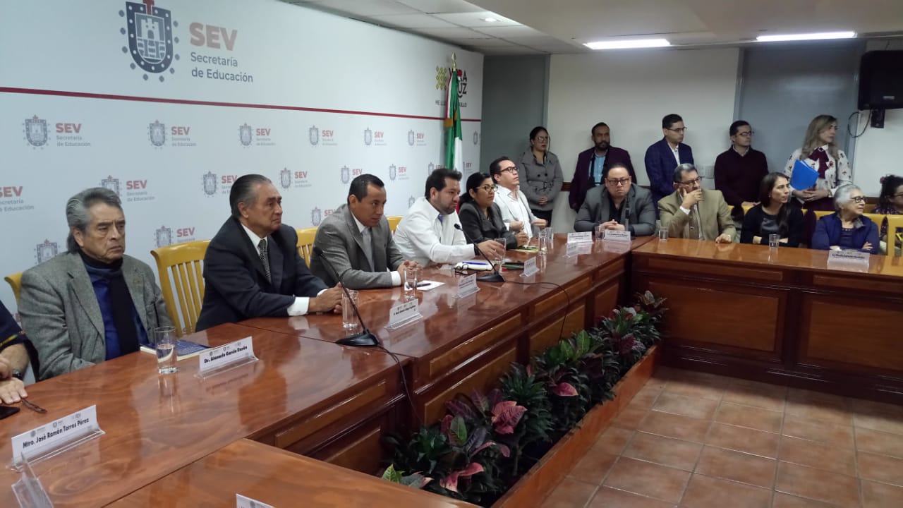 Federación y SEV se alían en estrategias contra el sobrepeso y la obesidad