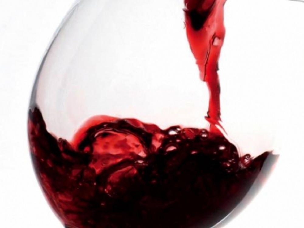 Vino tinto podría prevenir enfermedades y demencias