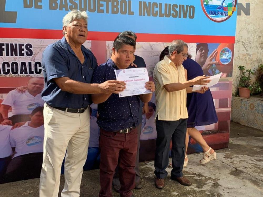 Equipo de Básquetbol inclusivo “Delfines de Coatzacoalcos”, celebró aniversario
