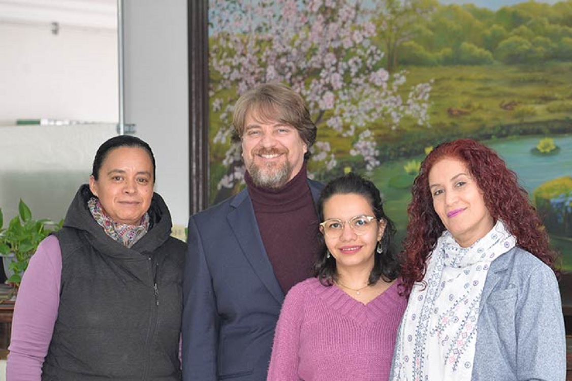 Redib publicó 167 libros digitales de Editorial UV