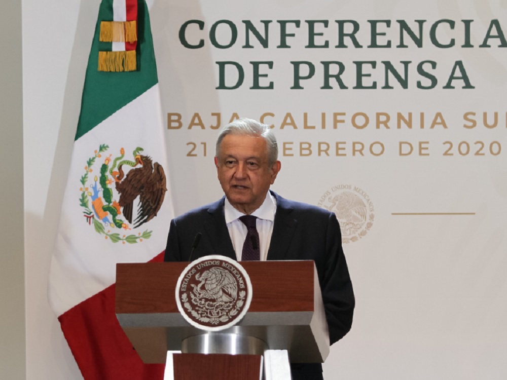 Promete AMLO resolver “apagones” en BCS con energías limpias