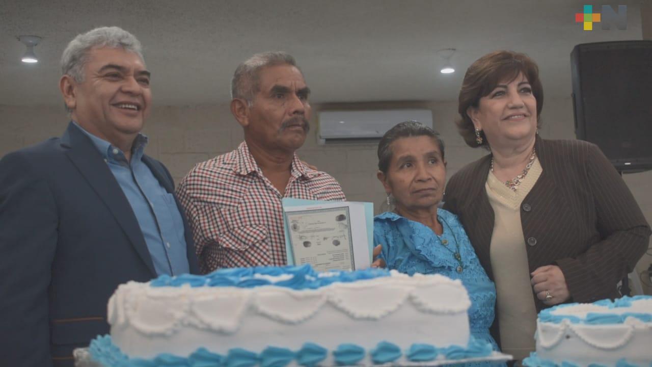En boda colectiva se unen 63 parejas en Tantoyuca