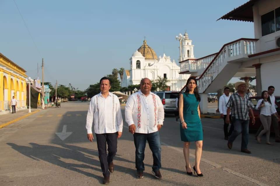 Cuitláhuac García supervisó trabajos de rehabilitación en Otatitlán