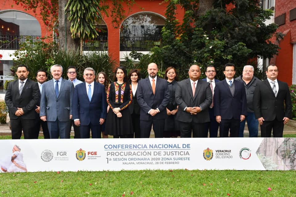 Fiscales del sureste del país coinciden en Xalapa