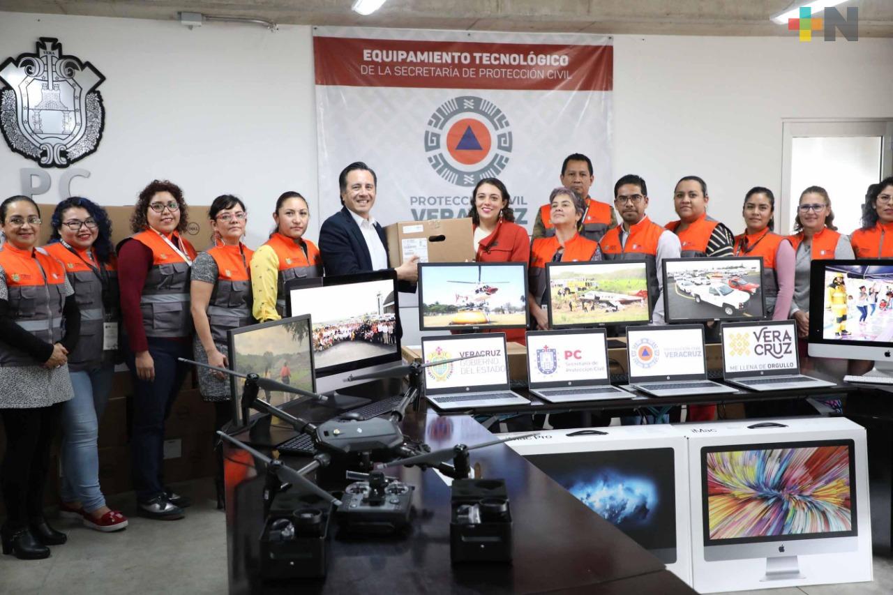 Adquiere Protección Civil equipamiento tecnológico