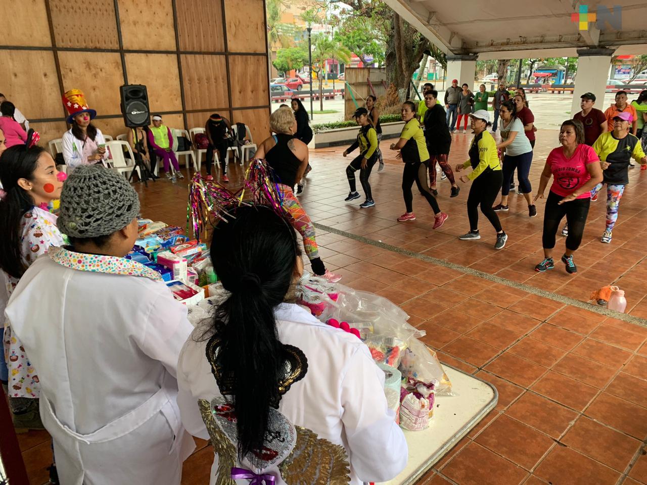 Zumba con causa reúne despensas para pacientes con cáncer de la zona sur de Veracruz