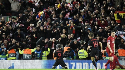 Llorente se convierte en verdugo del campeón y elimina al Liverpool