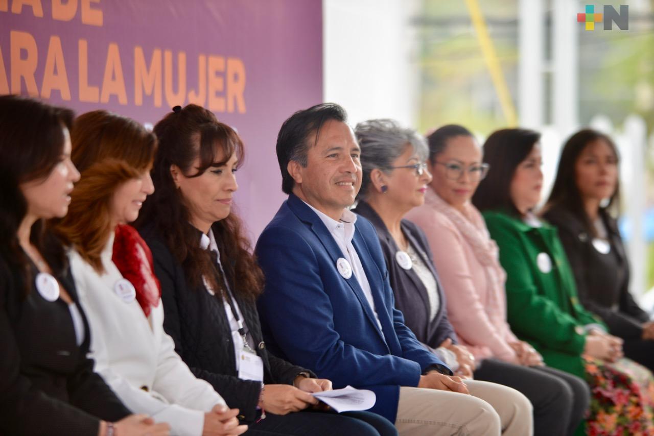 Mujeres no necesitan permiso para manifestarse: Cuitláhuac García