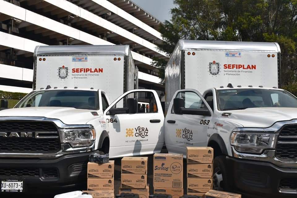 Entrega Sefiplan a su personal, material higiénico para evitar contagios