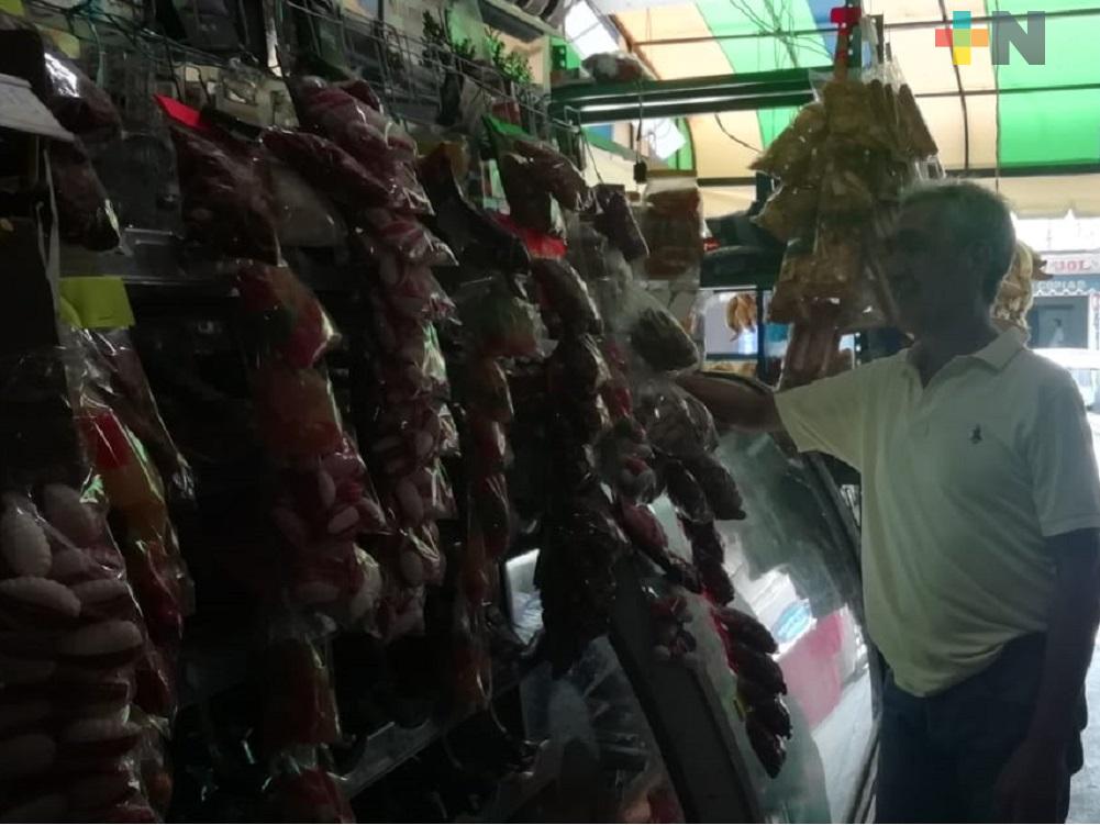 Por pandemia, se desploman ventas en tiendas de abarrotes de Coatzacoalcos