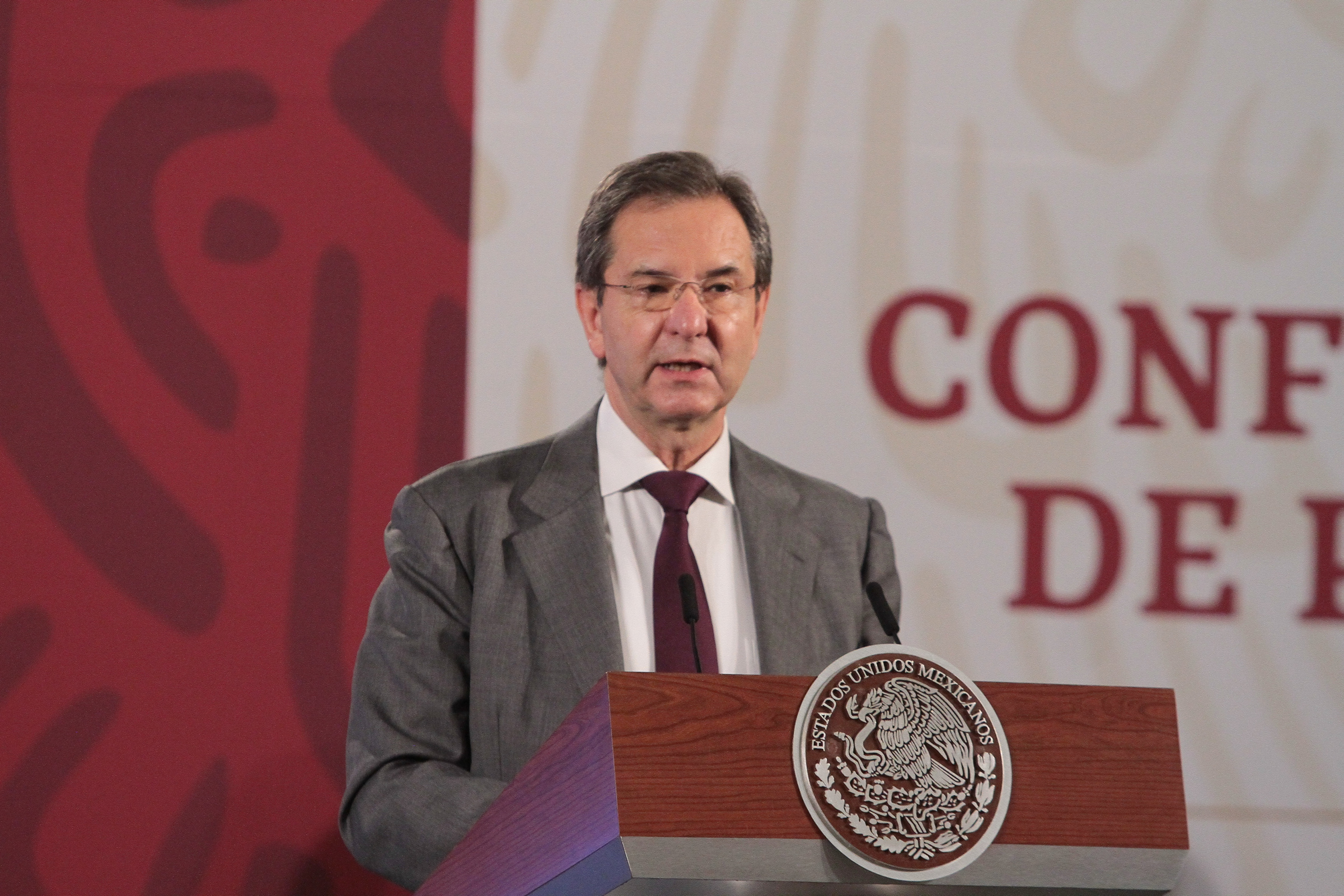 El regreso a clases, hasta que sea seguro: Esteban Moctezuma
