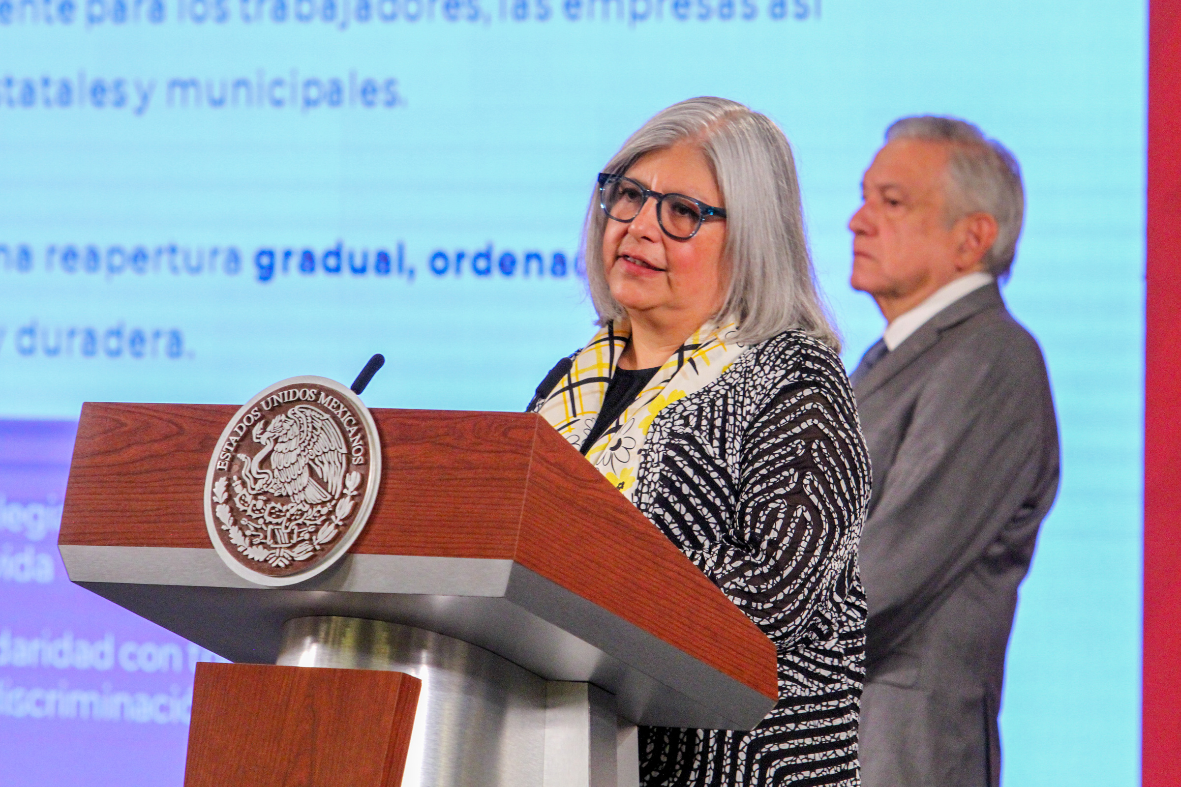 Presentan plan de tres etapas para regresar a “nueva normalidad”