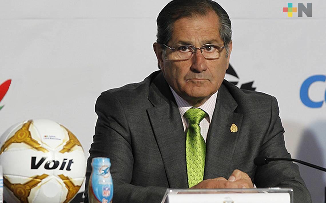 Edgardo Codesal desea éxito al nuevo Tiburón