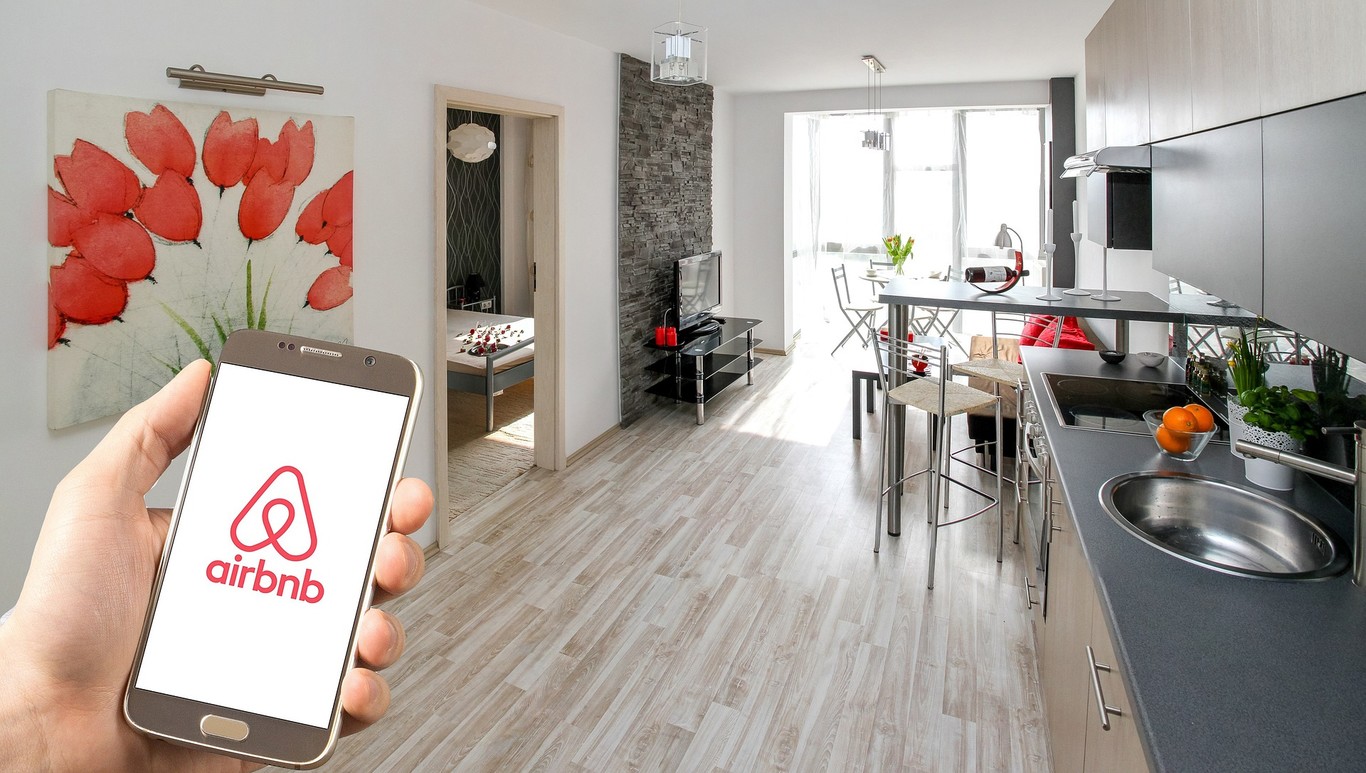 Dará Airbnb alojamiento a personal médico y de socorro del IMSS