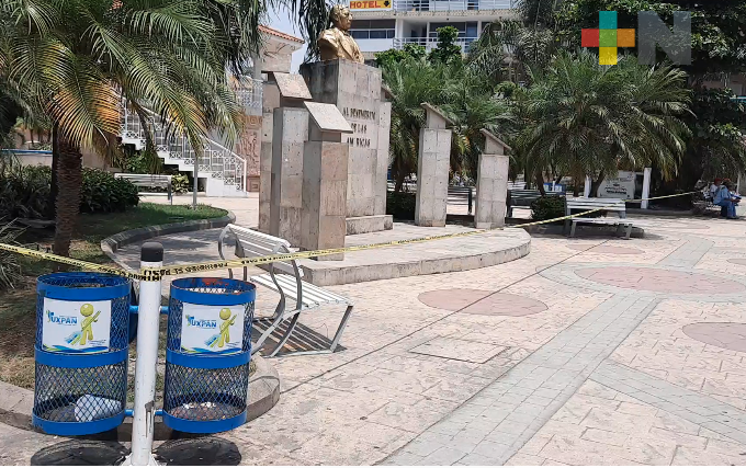 Cierran calles del centro de Tuxpan para evitar movilidad ciudadana