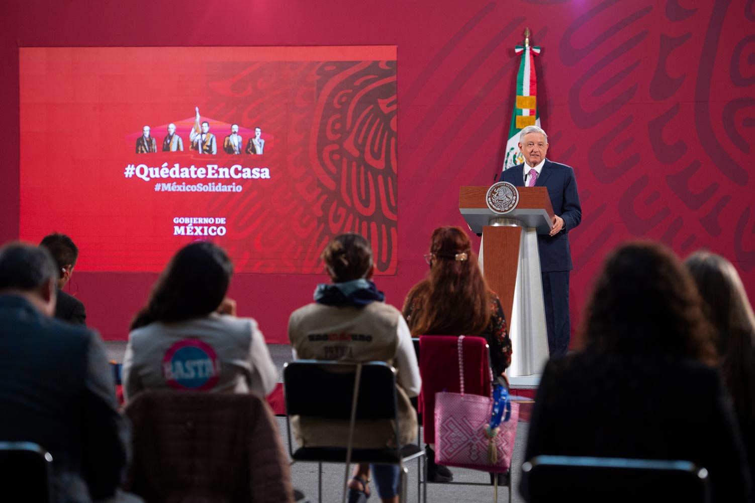 Ni un paso atrás para lograr la transformación del país, afirma presidente