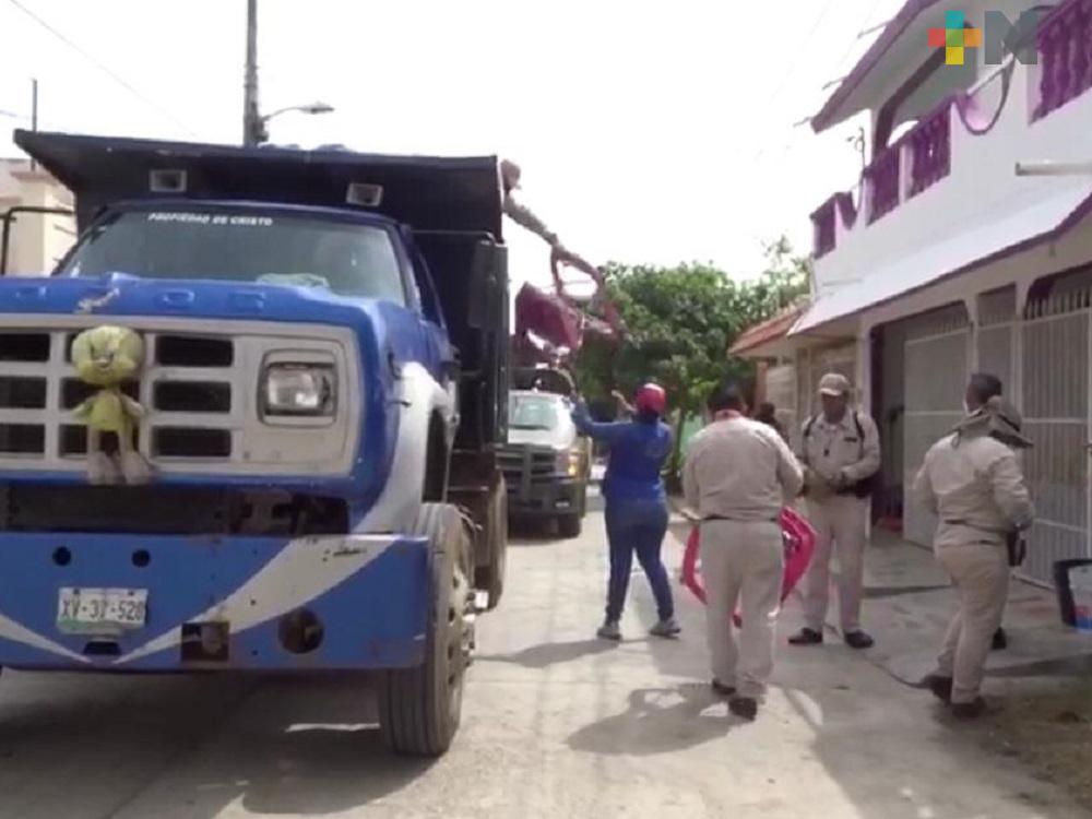 Ayuntamiento de Cosamaloapan realiza programa de «Descacharrización y eliminación de criaderos»