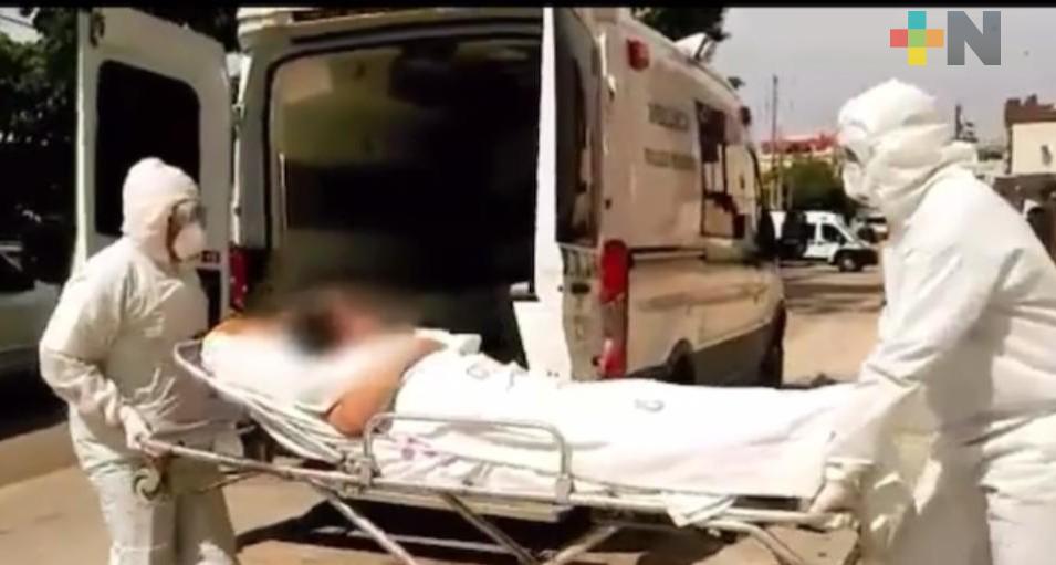 Dan de alta de COVID-19 a otra paciente en IMSS de Coatzacoalcos