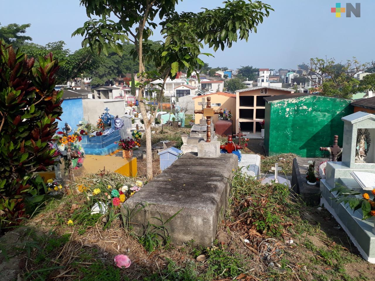 Amplían panteón de Tuxpan
