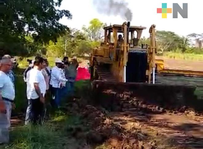 Inició operativo para construir ollas de agua en Tres Valles