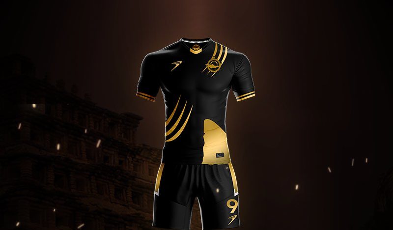 El «nuevo» Tiburón presentó su uniforme de gala