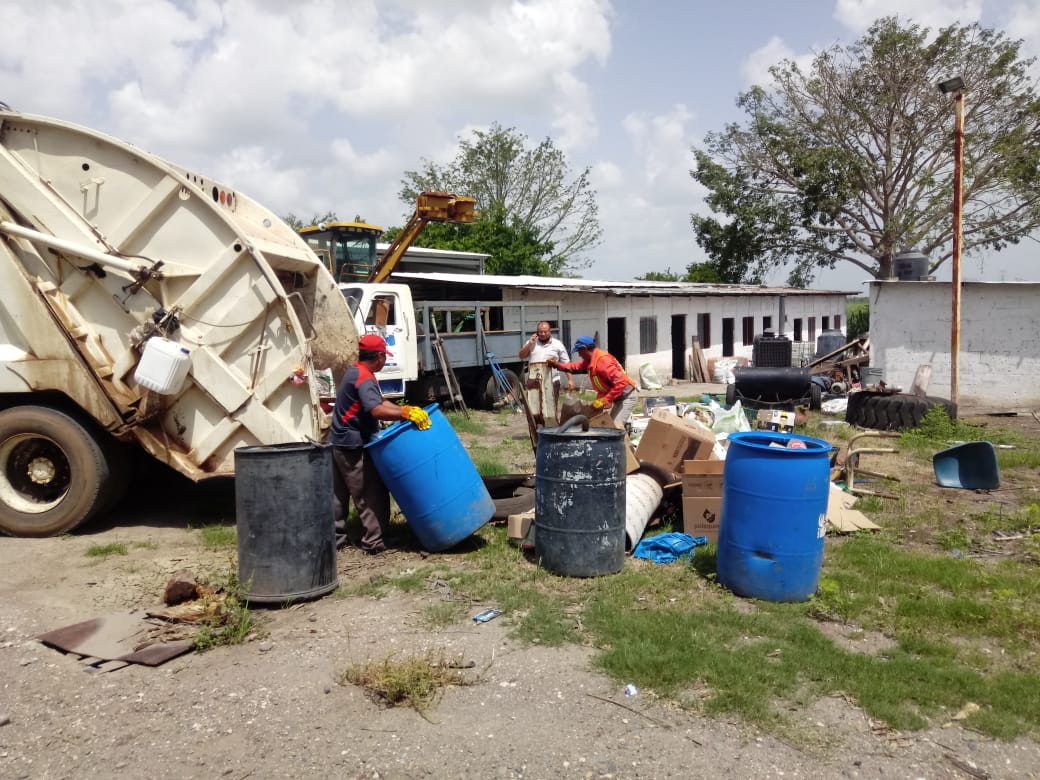 Director de Limpia Pública de Tres Valles, contagiado de COVID-19, pide a usuarios desinfectar bolsas de basura