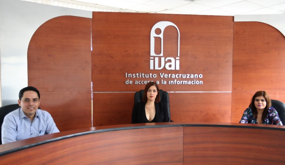 Congreso sin facultades para proporcionar a particular, documentos sobre estudios de un diputado: IVAI