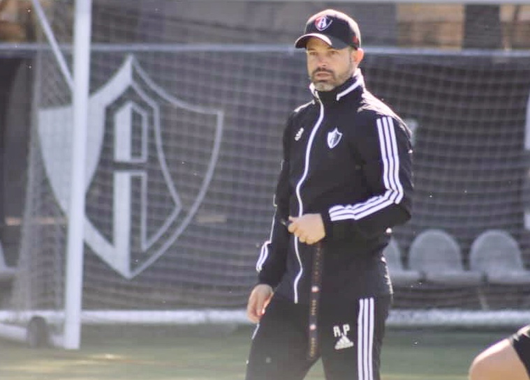 Atlas despidió a Rafael Puente como director técnico