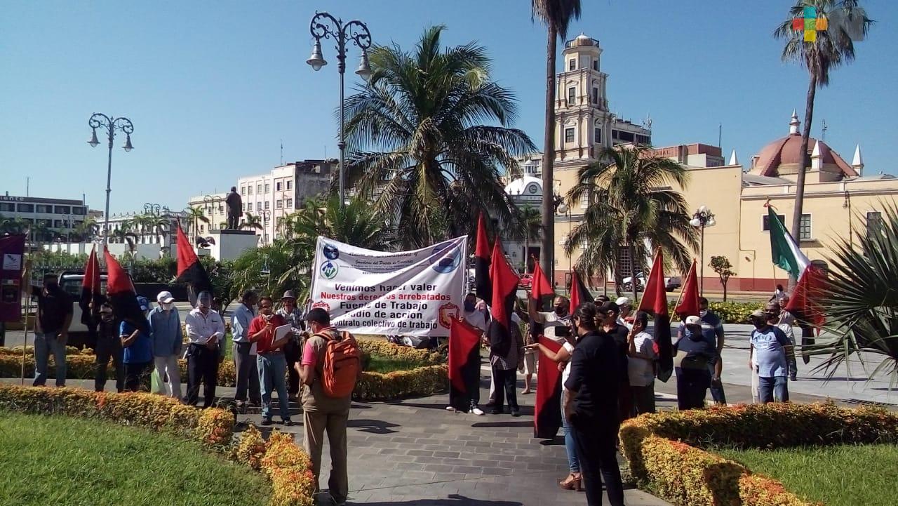 Trabajadores celebran revisión de contratos a Apiver