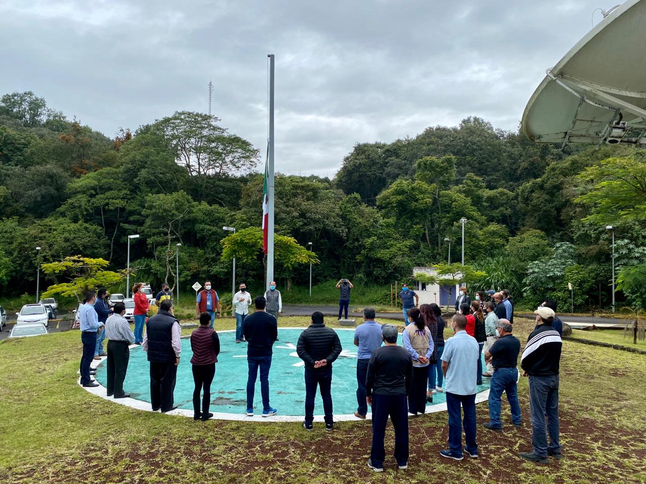 Personal de RTV homenajeó a personal de salud que lucha contra COVID-19