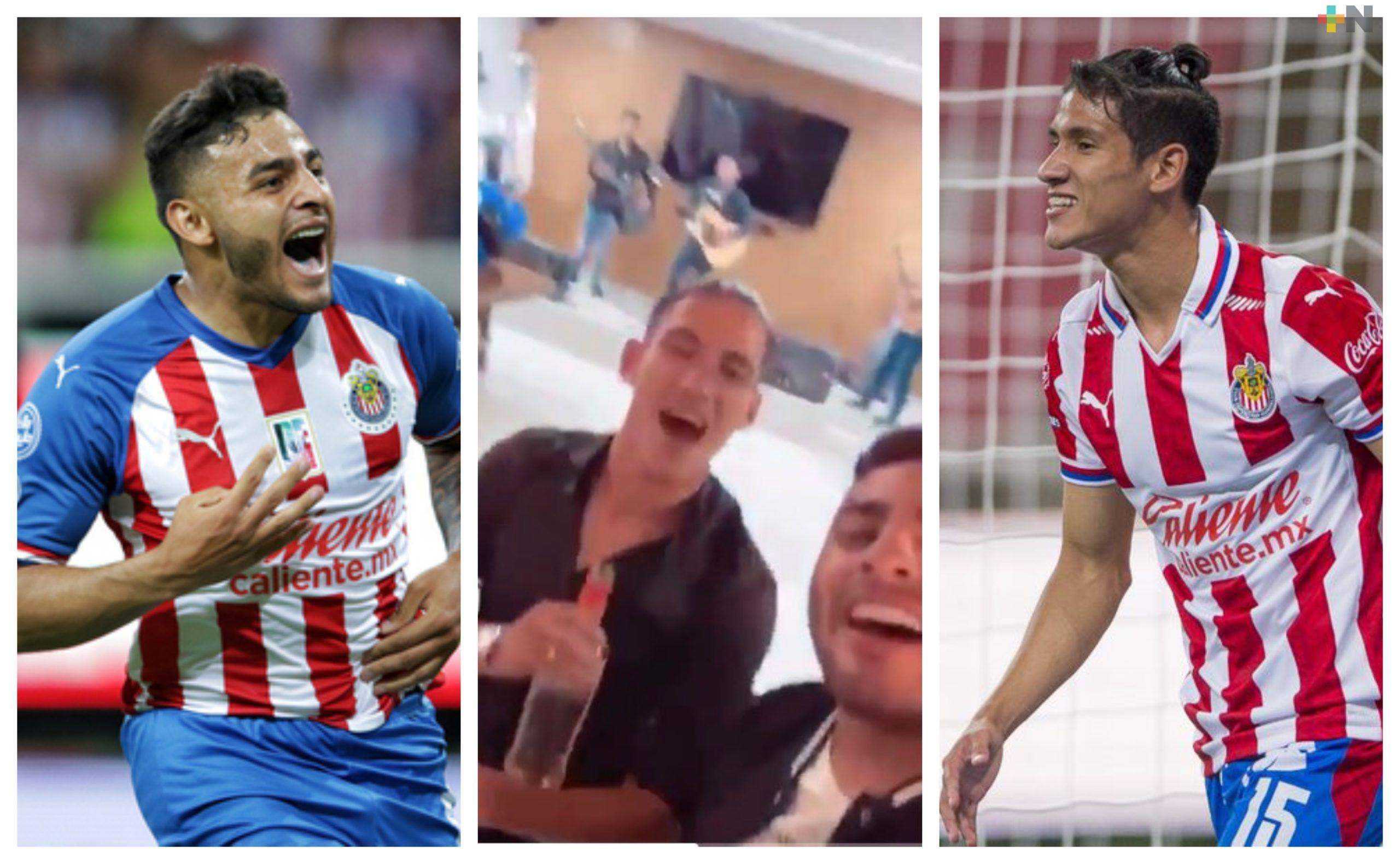 Chivas separa del plantel a Uriel Antuna y Alexis Vega