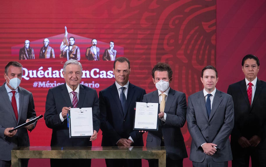 Presidente encabeza firma acuerdo con televisoras para transmitir contenidos educativos