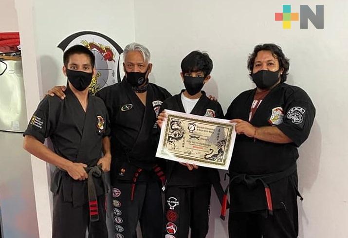 Karatecas veracruzanos destacaron en Nacional de Formas