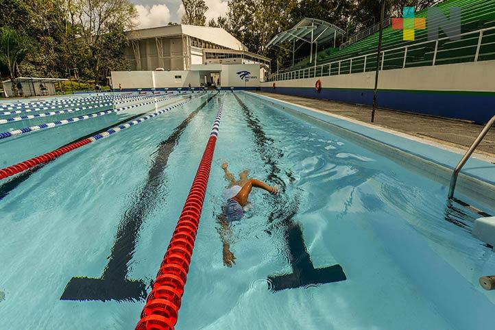 Centro Acuático Universitario “Eulalio Ríos” reabrió sus instalaciones